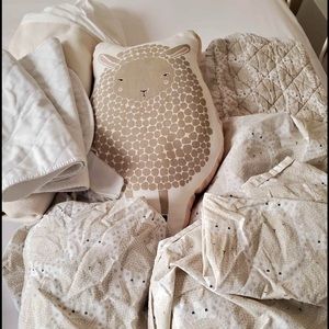 Crate and Barrel baby bedding